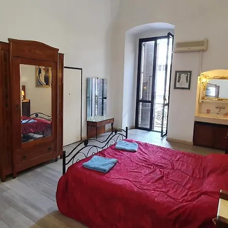 Very Apartment, By Shops, Restaurants Μπάρι