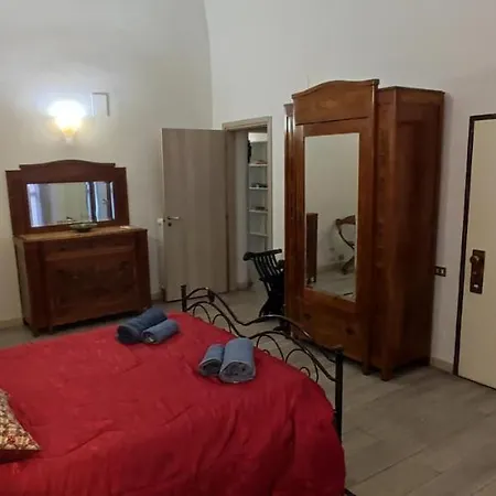 Very Apartment, By Shops, Restaurants * Bari