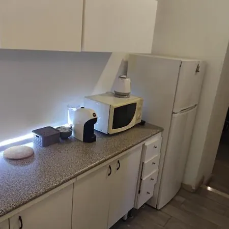 Very Apartment, By Shops, Restaurants Μπάρι