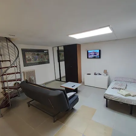 Apartment Very Central Flats By Shops Restaurants *