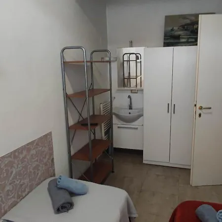 Very Flats By Shops Restaurants Apartament *